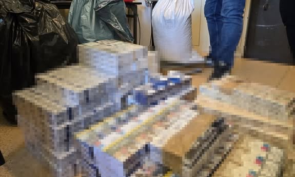 Policjanci z Piekar Śląskich przejęli 120 kg tytoniu i blisko 22 tys. papierosów bez akcyzy
