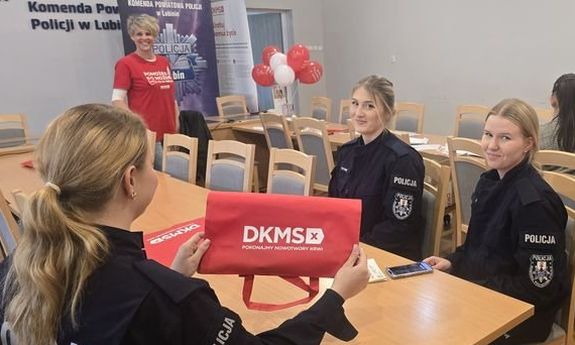 Kolejne wspólne działania z Fundacją DKMS. Tym razem policjanci z Lubina łączą siły dla Damiana