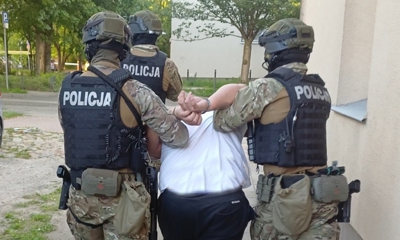 Policjanci zatrzymali pseudokibiców za udział w ustawce