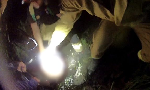 Woda i alkohol to niebezpieczne połączenie - nocna akcja ratunkowa policjantów