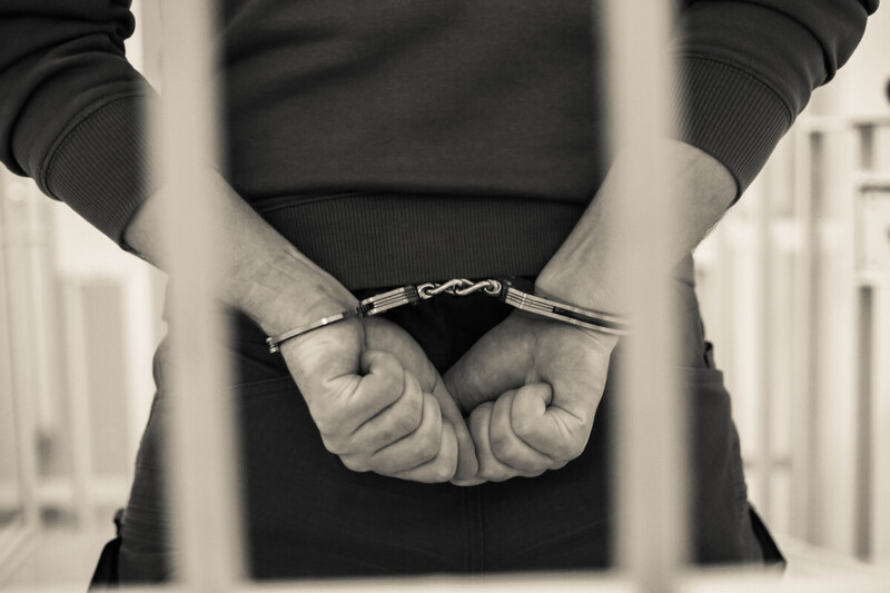 Policjanci z Brzeska zatrzymali w pościgu oszusta działającego metodą „na wypadek”. Chciał wyłudzić 240 tys. zł