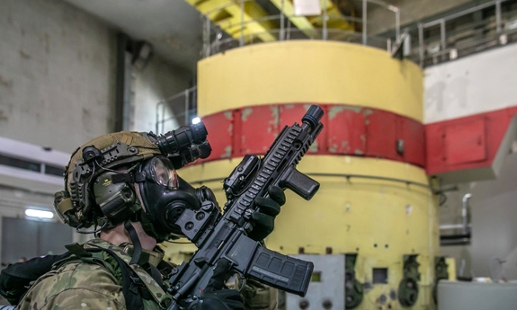 „Reaktor-26” - policyjni kontrterroryści ćwiczyli reagowanie na zagrożenia terrorystyczne