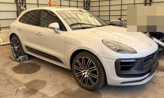 Lubińscy kryminalni odzyskali luksusowe Porsche i zatrzymali pasera