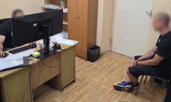 Potrącił 12-letniego rowerzystę i uciekł. Kierował pomimo sądowego zakazu