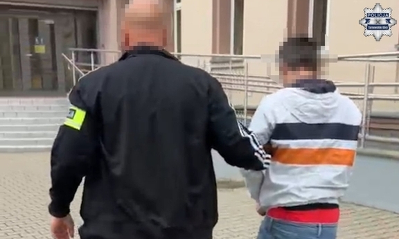 Podszył się pod pracownika firmy, aby kupić niebezpieczne chemikalia