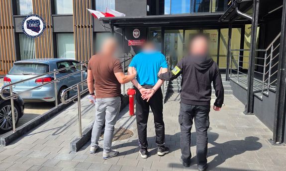 Nawoływał do zabójstwa policjantów - kilka godzin później był w rękach CBZC
