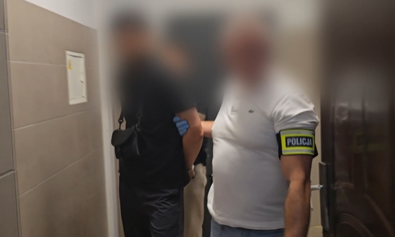 Kryminalni z Komisariatu Policji w Leśnicy zatrzymali kierowcę podejrzanego o inną czynność seksualną wobec swojej pasażerki