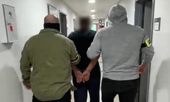 Postrzelił byłą partnerkę i uciekł. 51-latek podejrzany o usiłowanie zabójstwa w rękach poznańskich policjantów
