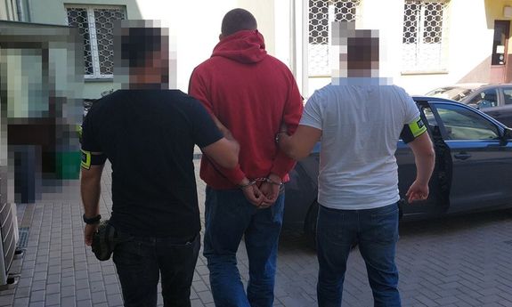 Bialscy kryminalni zabezpieczyli znaczne ilości ziela konopi oraz środków odurzających