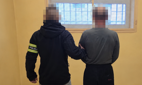 Oszuści chcieli przejąć oszczędności seniorki. 100 tysięcy złotych odzyskane przez katowickich kryminalnych