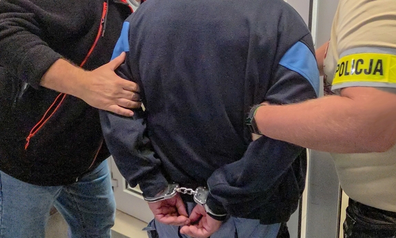 Brutalny atak na starszą kobietę - 58-latek gwałtownie zatrzymany przez policjantów