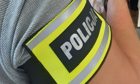 Dzięki czujności obywatela i błyskawicznej reakcji policjantów, oszustka została zatrzymana na gorącym uczynku