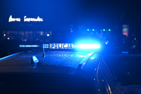 Policjanci ruszyli na pomoc 1,5-rocznej dziewczynce. Liczyła się każda chwila