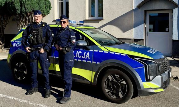 Szybka reakcja i zdecydowane działanie policjantów z Nowogardu pomogły uratować życie 34-latka