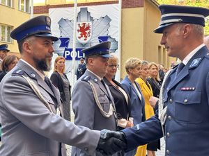 Wręczenie medali za długoletnią służbę oraz ślubowanie nowych policjantów