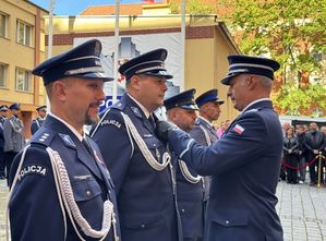 Wręczenie medali za długoletnią służbę oraz ślubowanie nowych policjantów