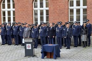 Wręczenie medali za długoletnią służbę oraz ślubowanie nowych policjantów