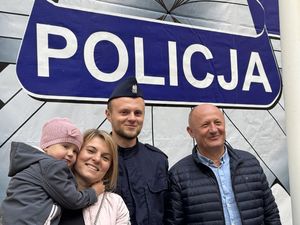 Wręczenie medali za długoletnią służbę oraz ślubowanie nowych policjantów