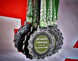Medale kolarskie za udział w zawodach kolarskich.