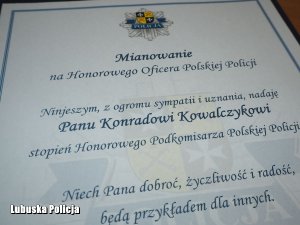 dyplom od policjantów dla Konrada