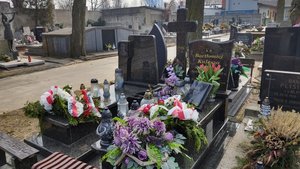 cmentarz, groby tragicznie zmarłych policjantów