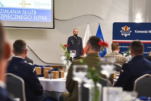 Konferencja podsumowująca projekt, wystąpienie majora Michała Chrościelewskiego.