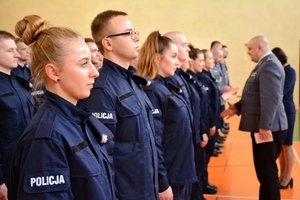 uroczyste ślubowanie nowo przyjętych policjantów