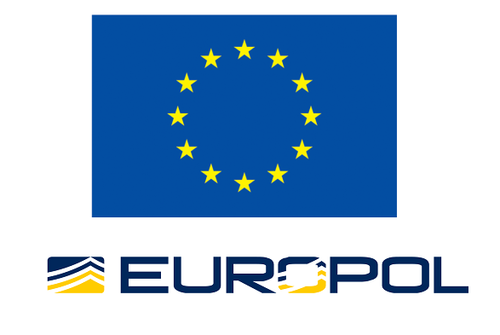Obraz przedstawia logo projektów realizowanych z funduszy zewnętrznych w ramach działań Europol: flagę Unii Europejskiej, a pod nią niebiesko-żółty napis Europol.