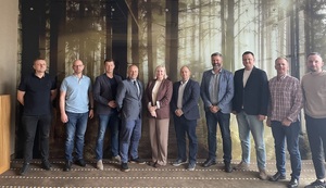 Zdjęcie przedstawia uczestników spotkania polsko-litewsko-łotewskiego zorganizowanego w ramach projektu COBALT, które odbyło się między 11 a 12 czerwca 2026 roku w Suwałkach.