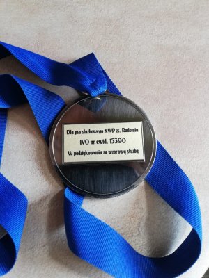 Medal wręczony Ivo za wierną służbę