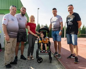 II Charytatywny Bieg TYTAN -  organizatorzy biegu z 5-letnim  Michałkiem