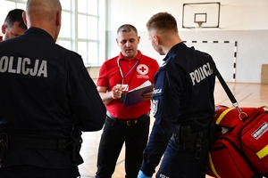 Policjanci podczas konkursu na auli Oddziału Prewencji Policji w Rzeszowie