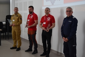 Policjanci podczas konkursu na auli Oddziału Prewencji Policji w Rzeszowie