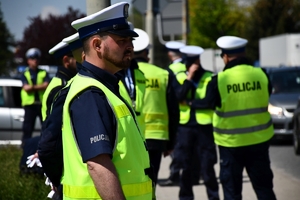 Policjanci podczas konkursu na Najlepszego Policjanta Ruchu Drogowego na Podkarpaciu