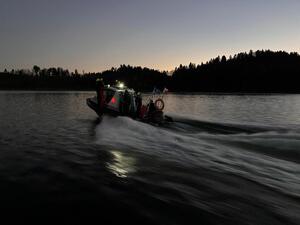 Policyjni wodniacy podczas doskonalenia umiejętności