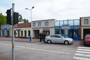 zdjęcie przedstawia budynki w miasteczku symulacyjnym szkoły policji w katowicach