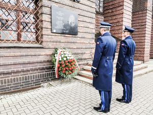 Uroczystość odsłonięcia tablicy pamiątkowej