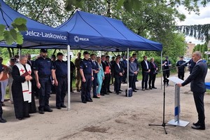 Uroczystości związane z wmurowaniem aktu erekcyjnego pod budowę Posterunku Policji w Domaniowie