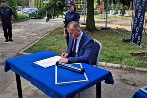 Uroczystości związane z wmurowaniem aktu erekcyjnego pod budowę Posterunku Policji w Domaniowie