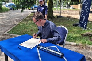 Uroczystości związane z wmurowaniem aktu erekcyjnego pod budowę Posterunku Policji w Domaniowie