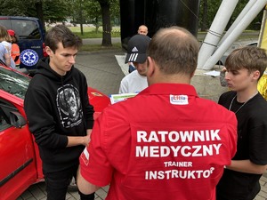 Uczestnicy podczas Ogólnopolskiego Młodzieżowego Turnieju Motoryzacyjnego