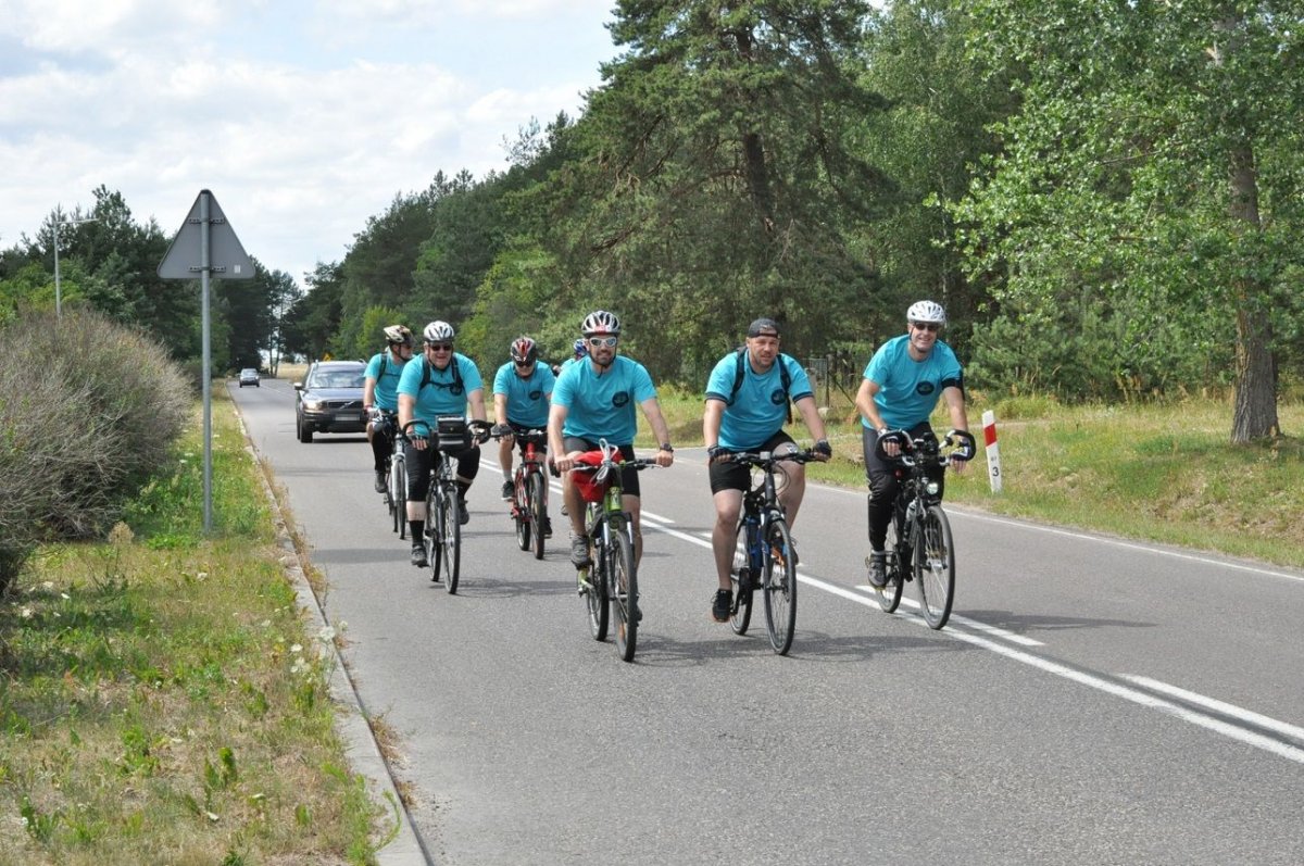fot. rajd rowerowy policjantów z KMP w Białej Podlaskiej