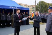 przekazanie przez Wiceministra symbolicznego klucza do nowego budynku Komendantowi Komisariatu VI Policji w Lublinie
