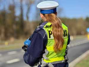 policjanci na słuzbie